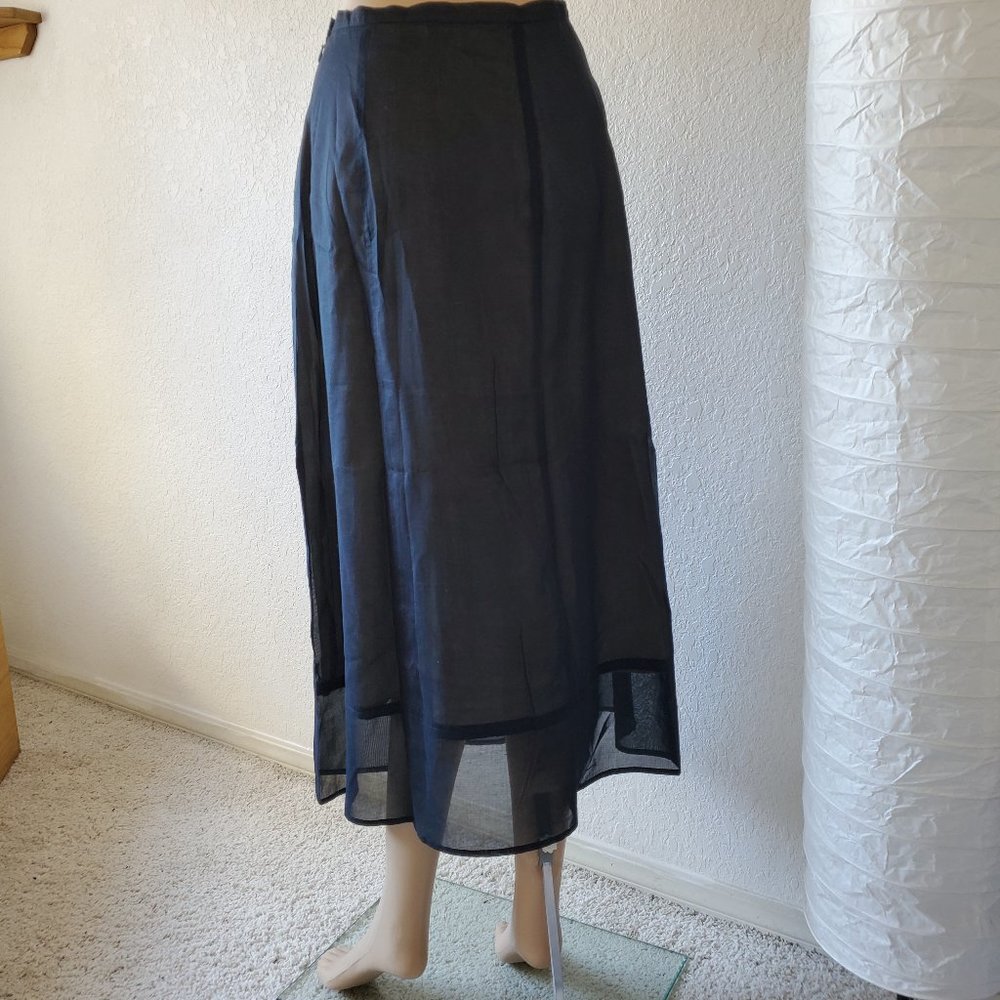 EDDIE BAUER Black Semi Sheer Midi Skirt Size 4 Petite - Picture 2 of 3